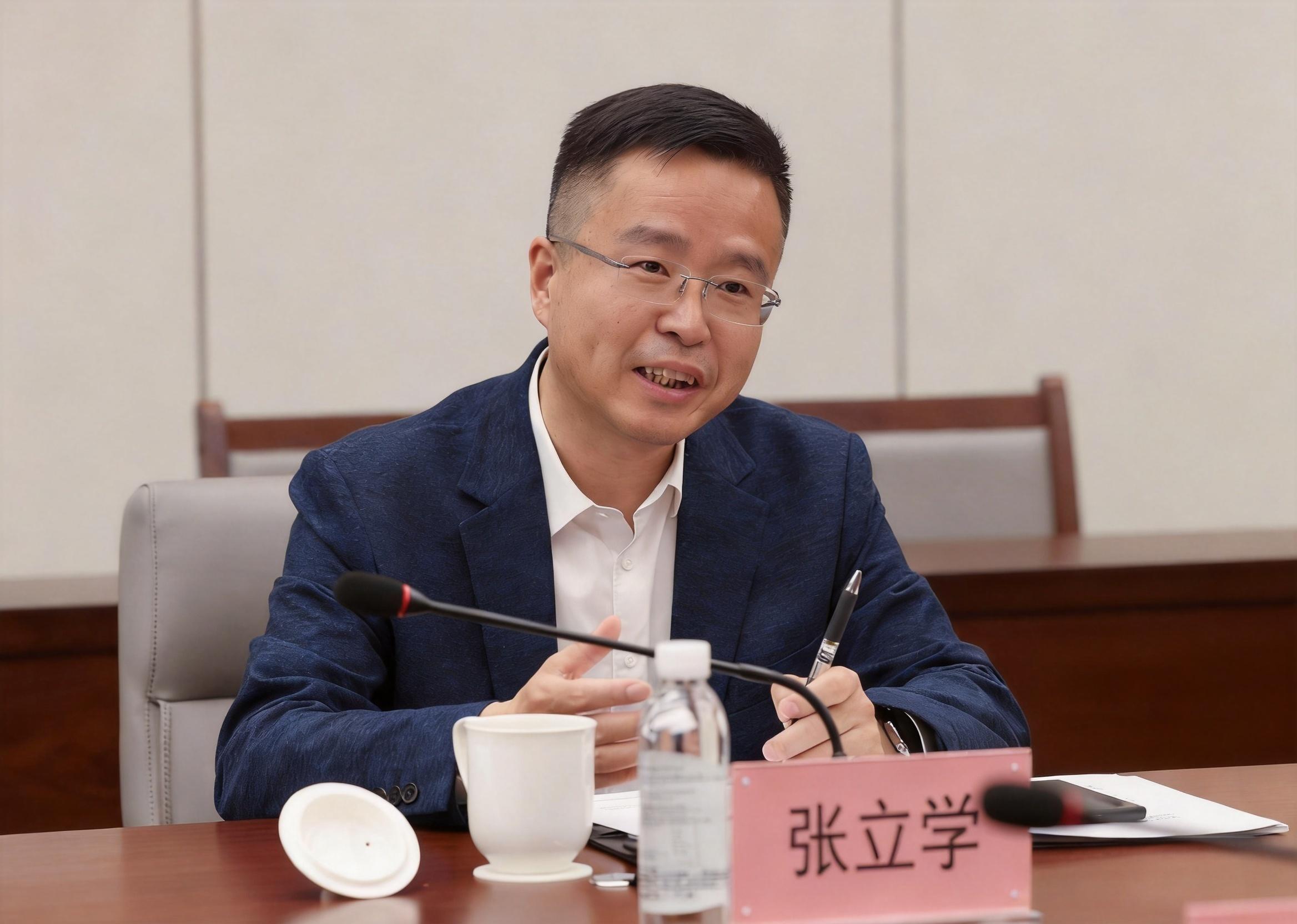 3书记.jpg